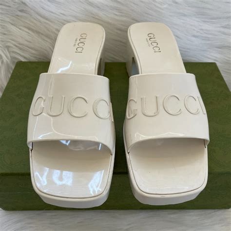 GUCCI Plastique logo